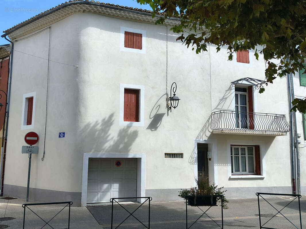 Maison à CADEROUSSE