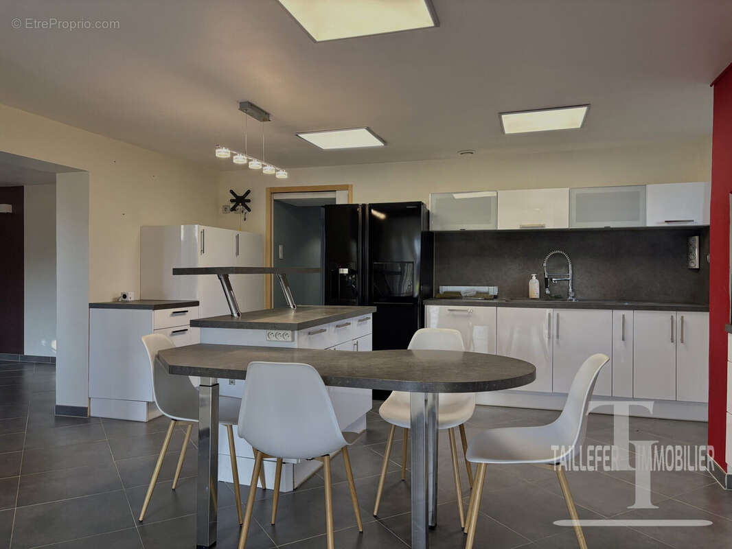 Maison à COULOUNIEIX-CHAMIERS