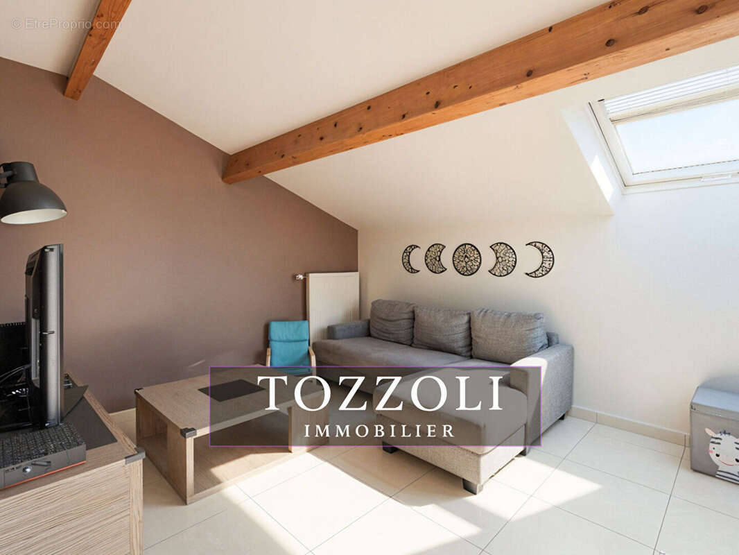 Appartement à DECINES-CHARPIEU