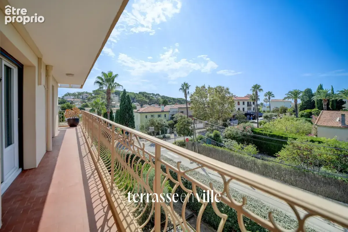 Sanary portissol   t3 85 m2  terrasses 40 m2  toit-terrasse privatif 80 m2  vue panoramique 360o - photo 15