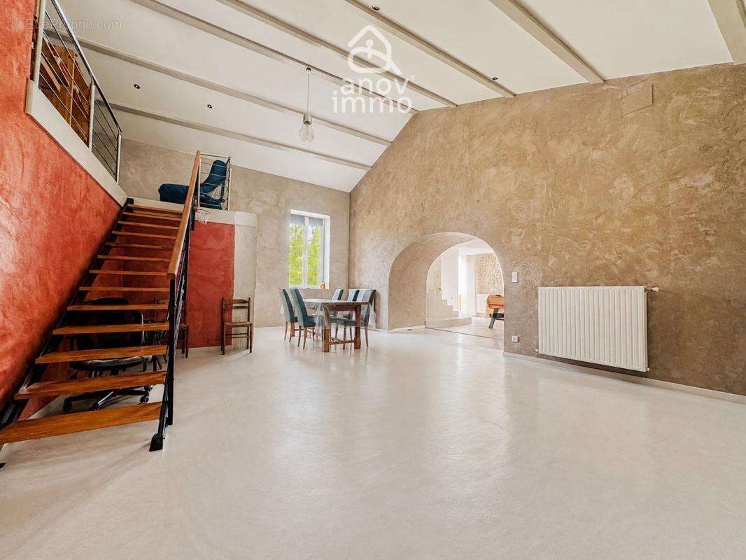 Maison charentaise de caractère   6 chambres   DPE B   Grand - photo 6