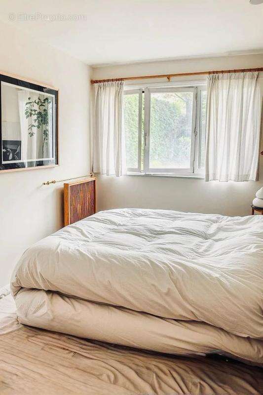 Appartement à SAINT-MAUR-DES-FOSSES