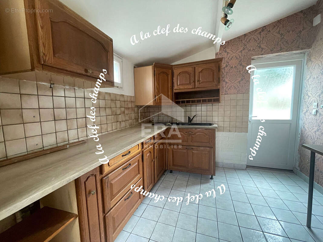 Maison à BURES-SUR-YVETTE