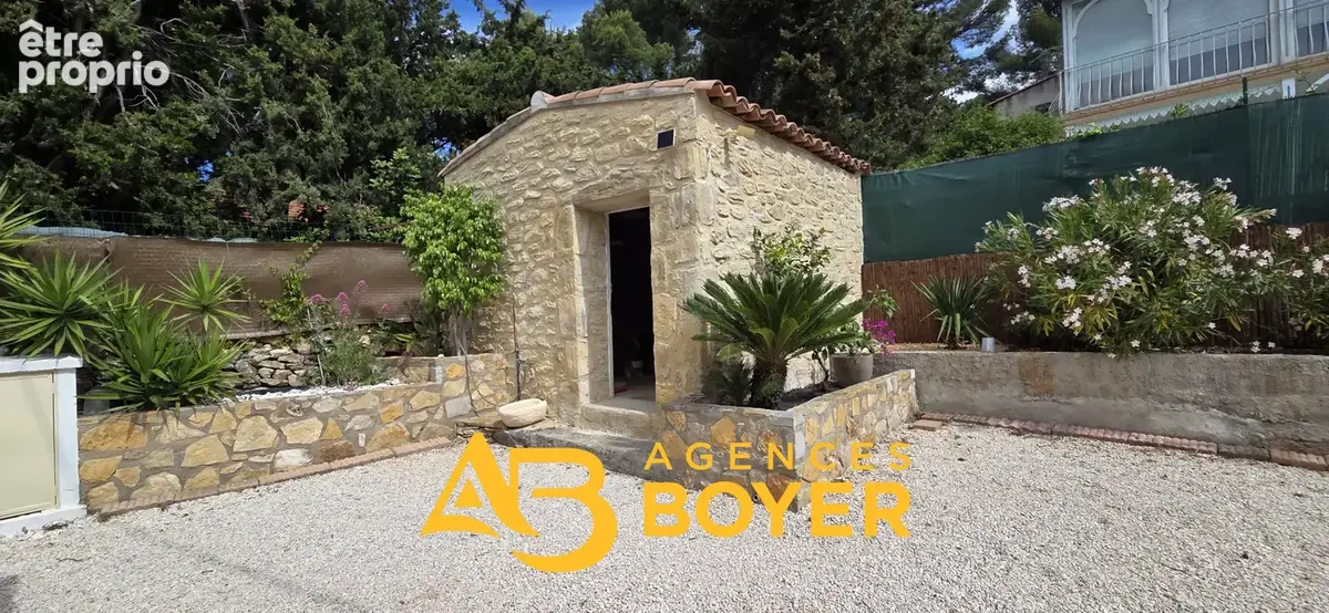 Bandol - appartement 4 pièces en rez-de-jardin avec vue mer,jardin,parking et plages à pied - photo 13