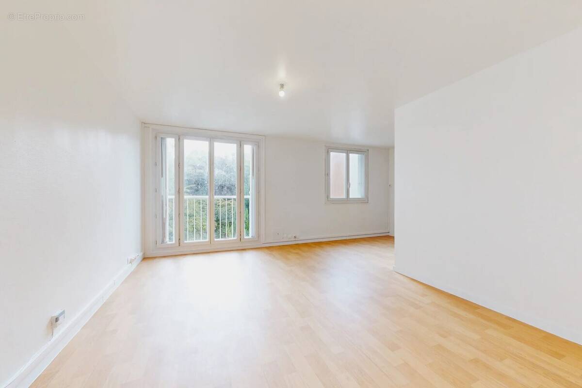 Appartement à COULOMMIERS