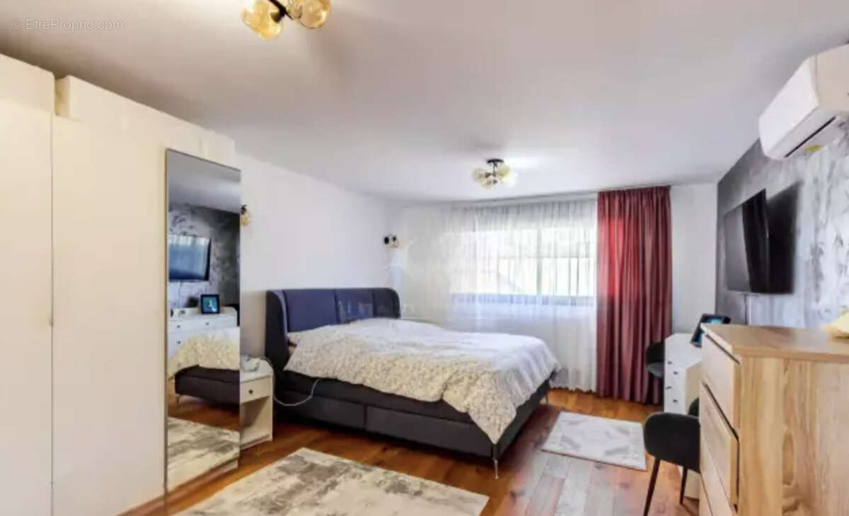Appartement à SOLARO