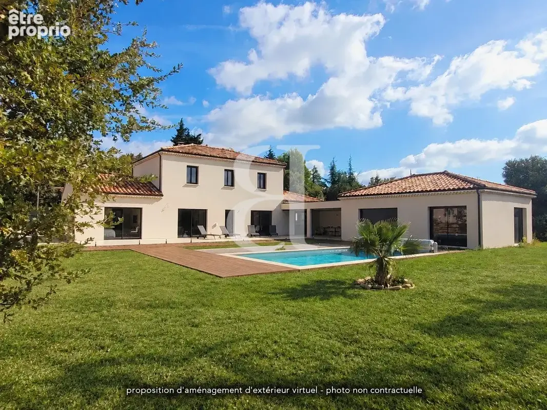 Photo Maison à Grignan au prix de 895 000€