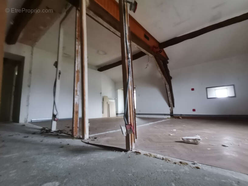 Maison à LA TOUR-SAINT-GELIN