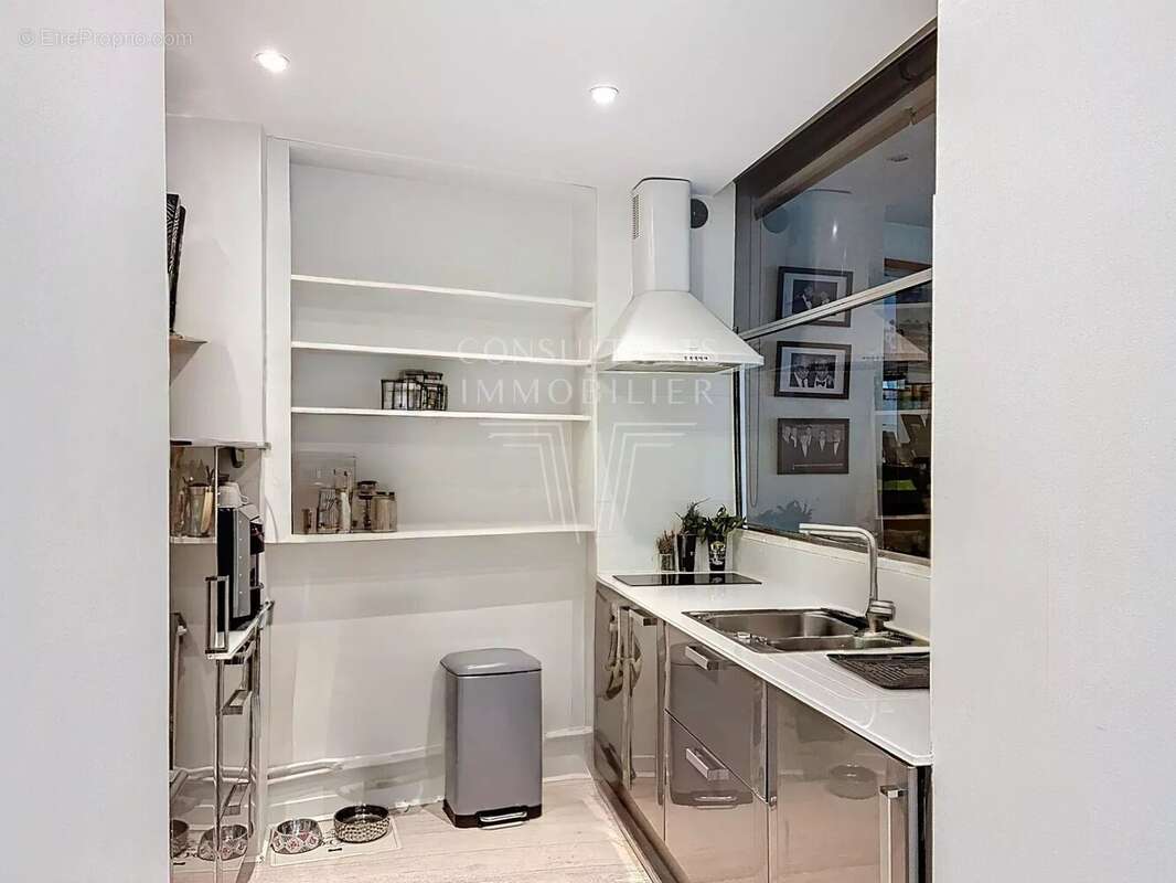 Appartement à NEUILLY-SUR-SEINE
