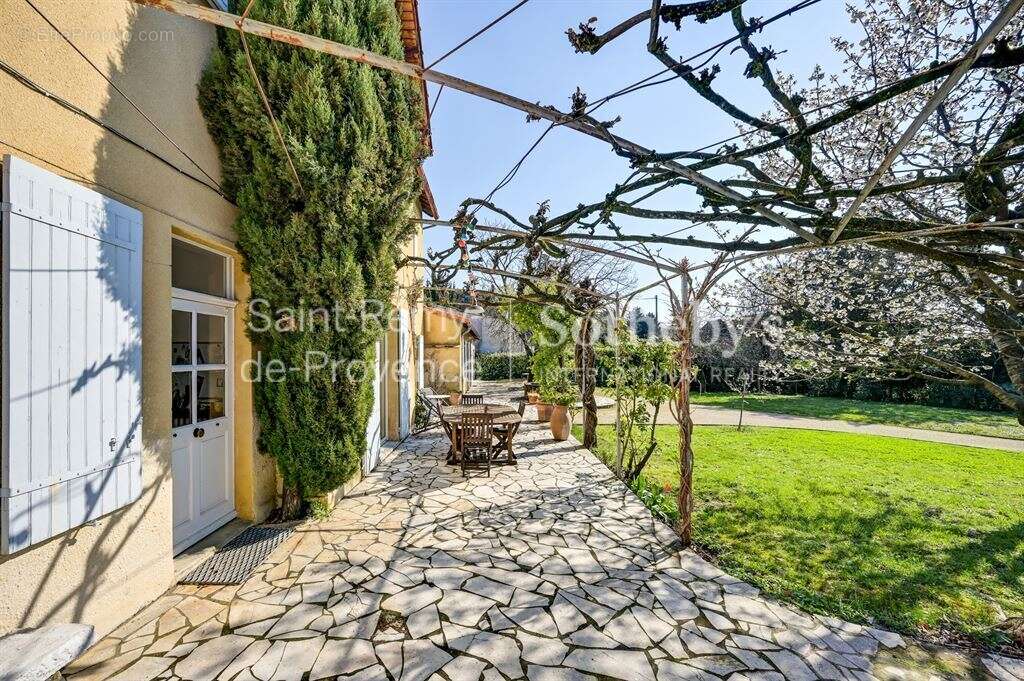 Maison à LES ANGLES