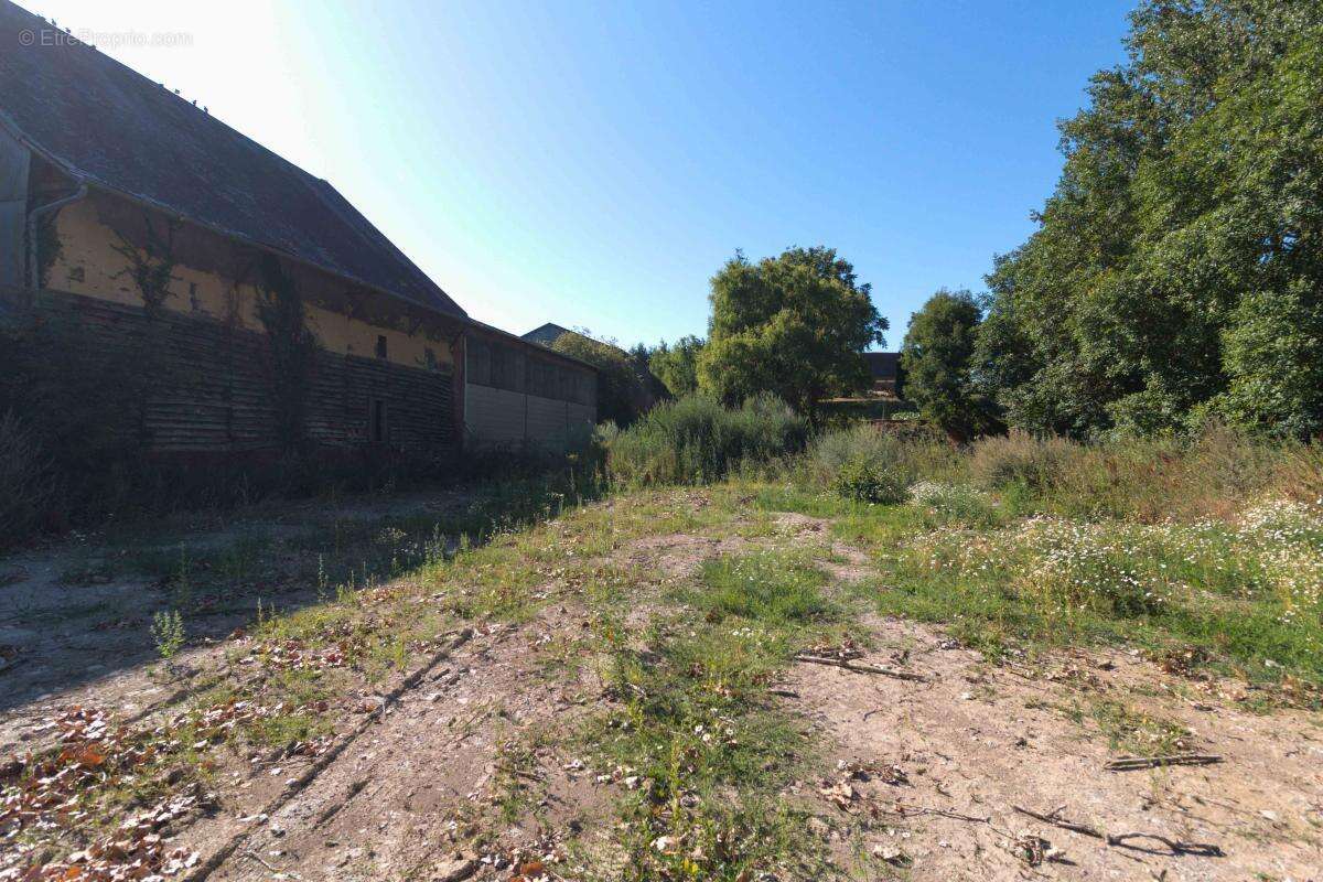 Ensemble immobilier - 211 m² - Cizancourt (80) - photo 3