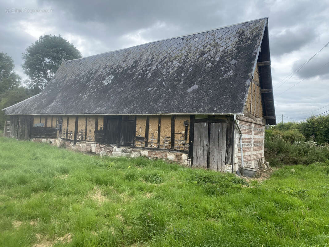 Parking à BOURNEVILLE
