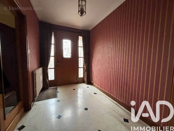 Photo 2 - Maison à BOHAIN-EN-VERMANDOIS