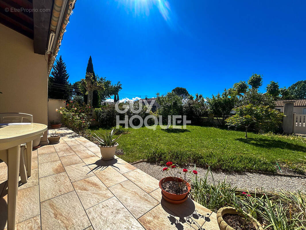 Maison à L'ISLE-SUR-LA-SORGUE