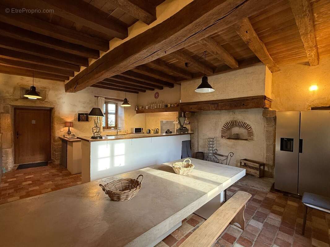 Maison à MONTGIVRAY