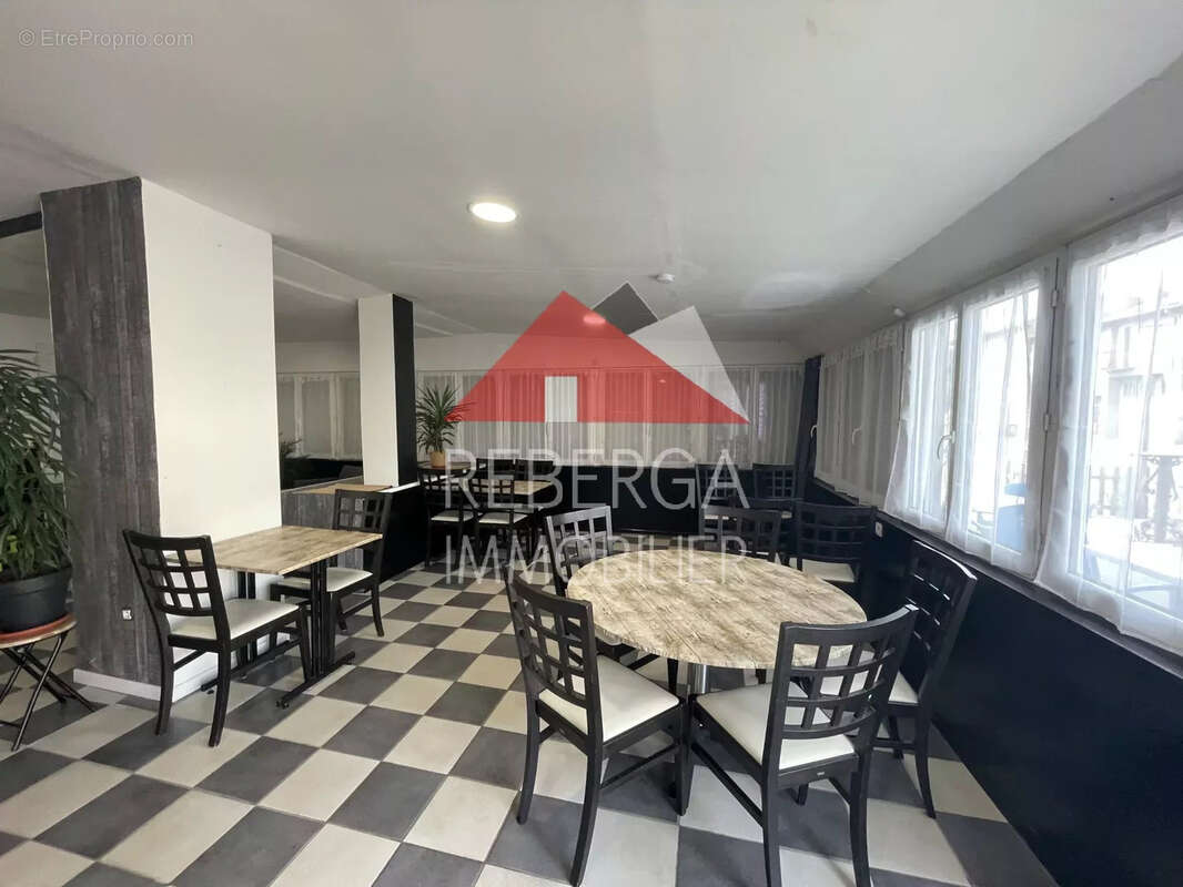 Commerce à SAINT-AMANS-SOULT