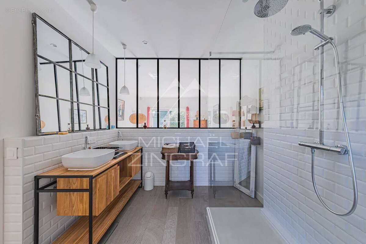 Maison à LE BOUSCAT