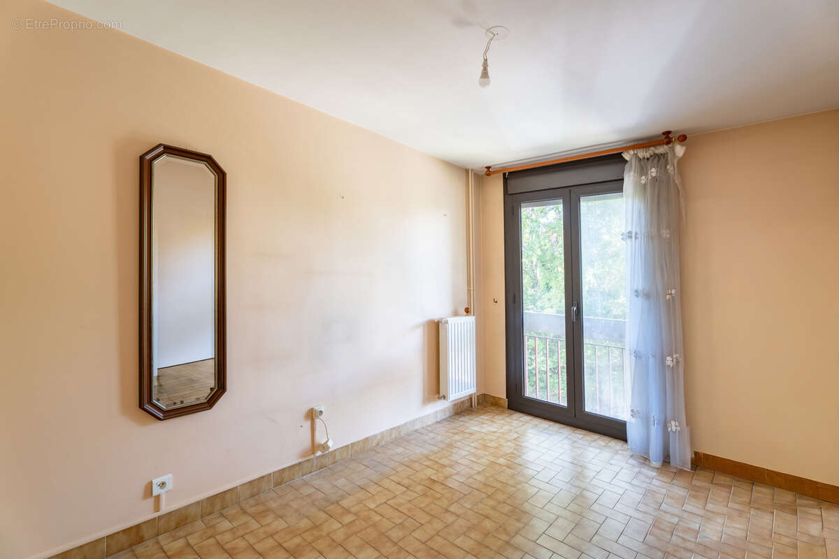 Appartement à MARSEILLE-12E