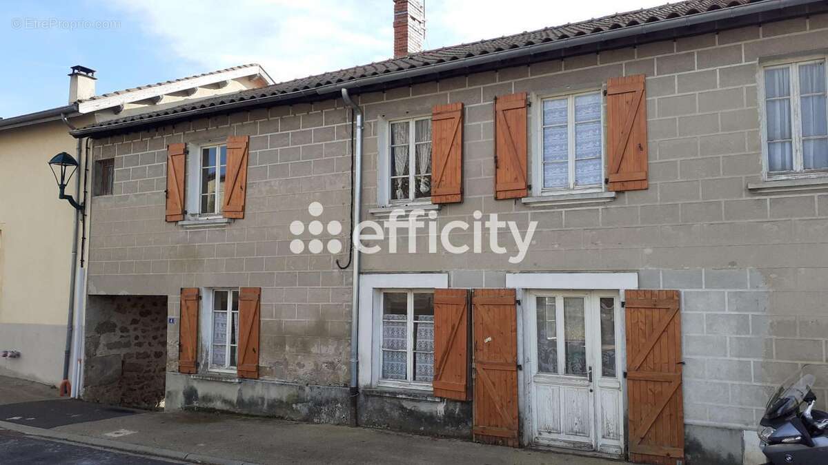 Maison à EGLISOLLES