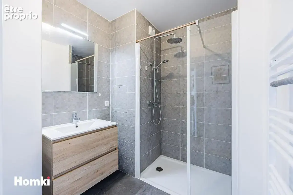 Appartement T3 de 65 m2 à Nanterre 92000, Boulevard des Provinces Françaises - photo 8