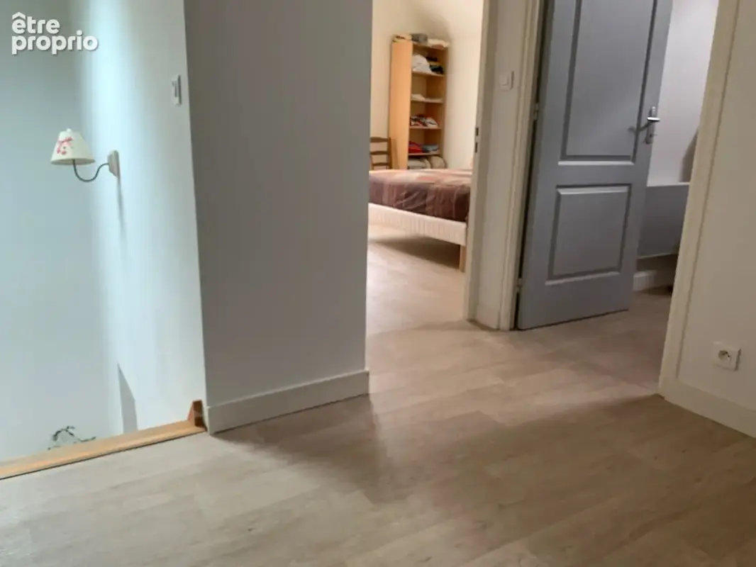 Appartement à vendre 4 pièces CHÂTEAUNEUF SUR SARTHE (49) - photo 3