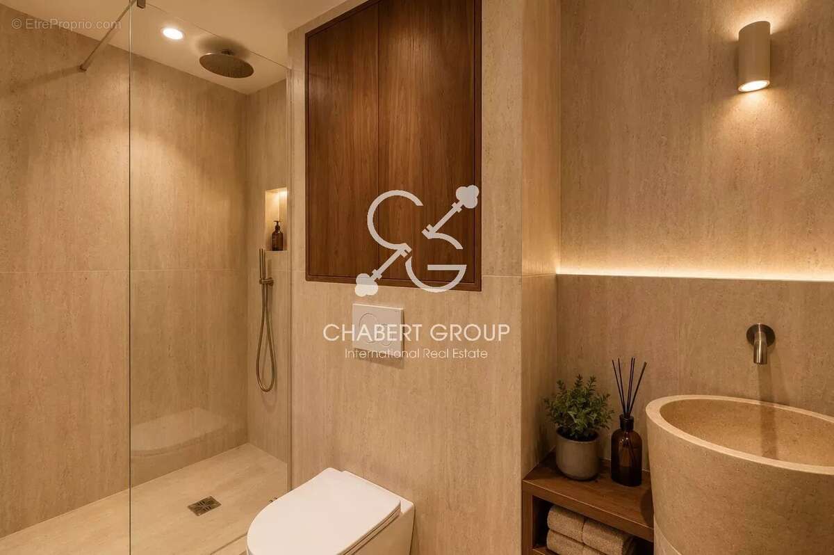 Exclusivité - villefranche-sur-mer – vieille ville – appartement – studio/t1 bis – 28,50 m² – entièrement rénové – meublé - haut - photo 3