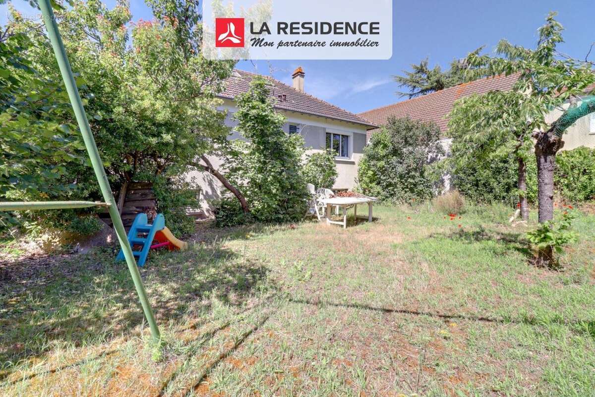 Maison 86 m² à Carrieres-Sous-Poissy  - photo 9