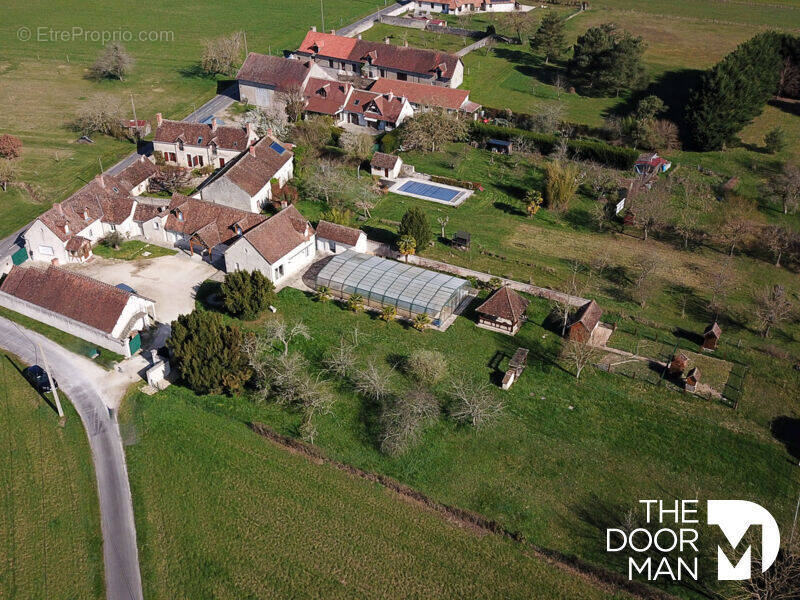 Maison à MONT-PRES-CHAMBORD