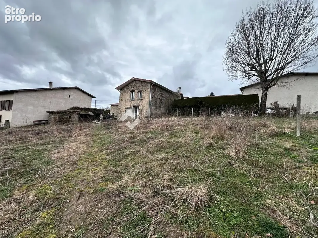 Maison 2 pièces 70 m² à vendre à La Monnerie-Le-Montel (63650) - photo 2