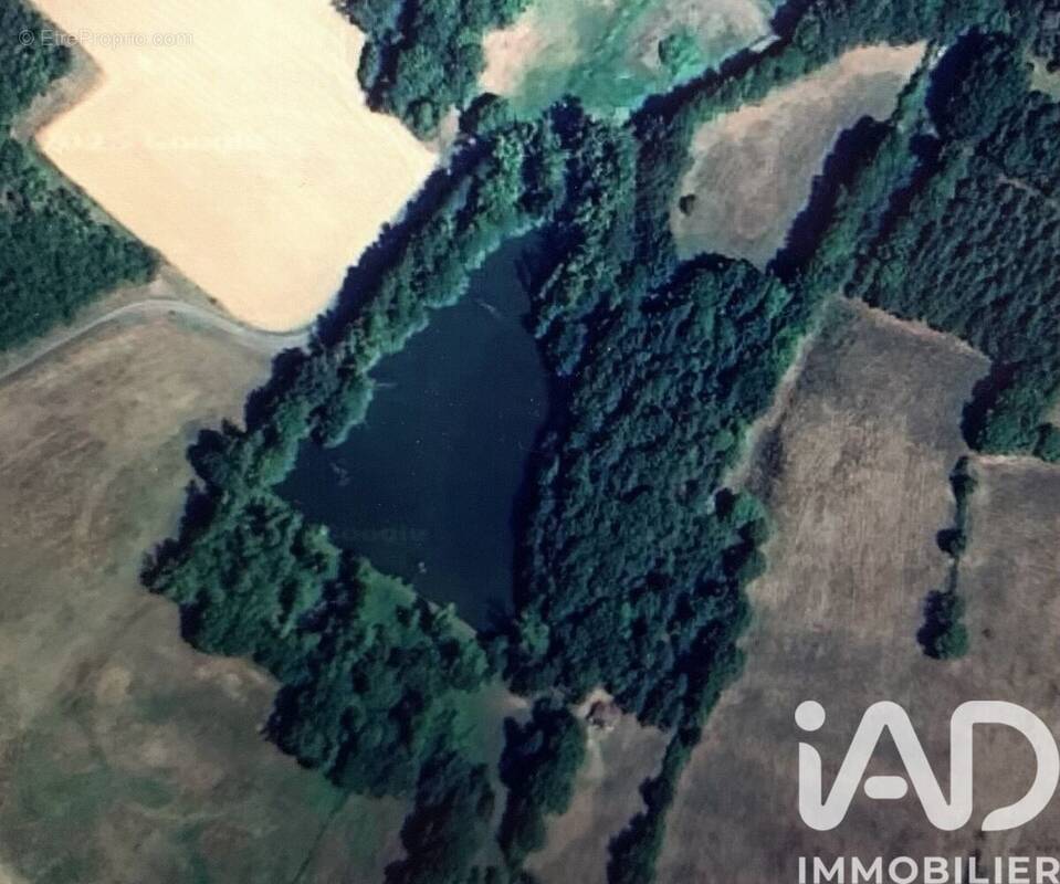 Photo 1 - Terrain à CHAILLAC-SUR-VIENNE