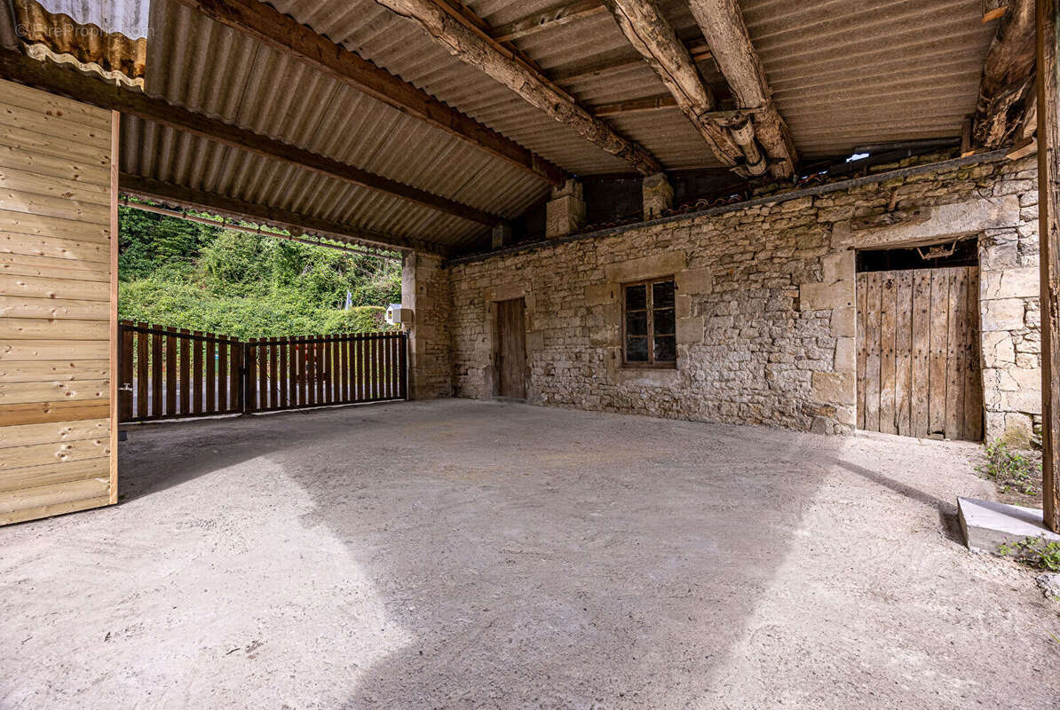 Maison entièrement rénovée en bord de sèvre - la creche - photo 8