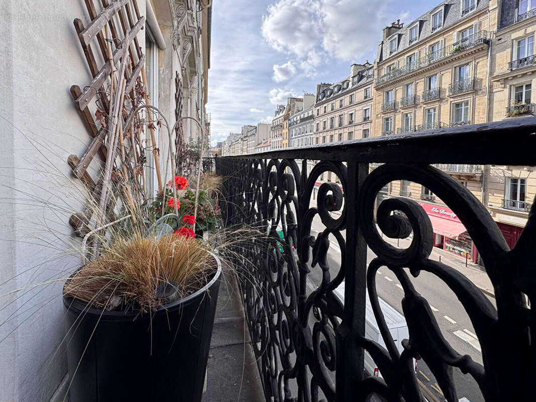 Appartement à PARIS-10E