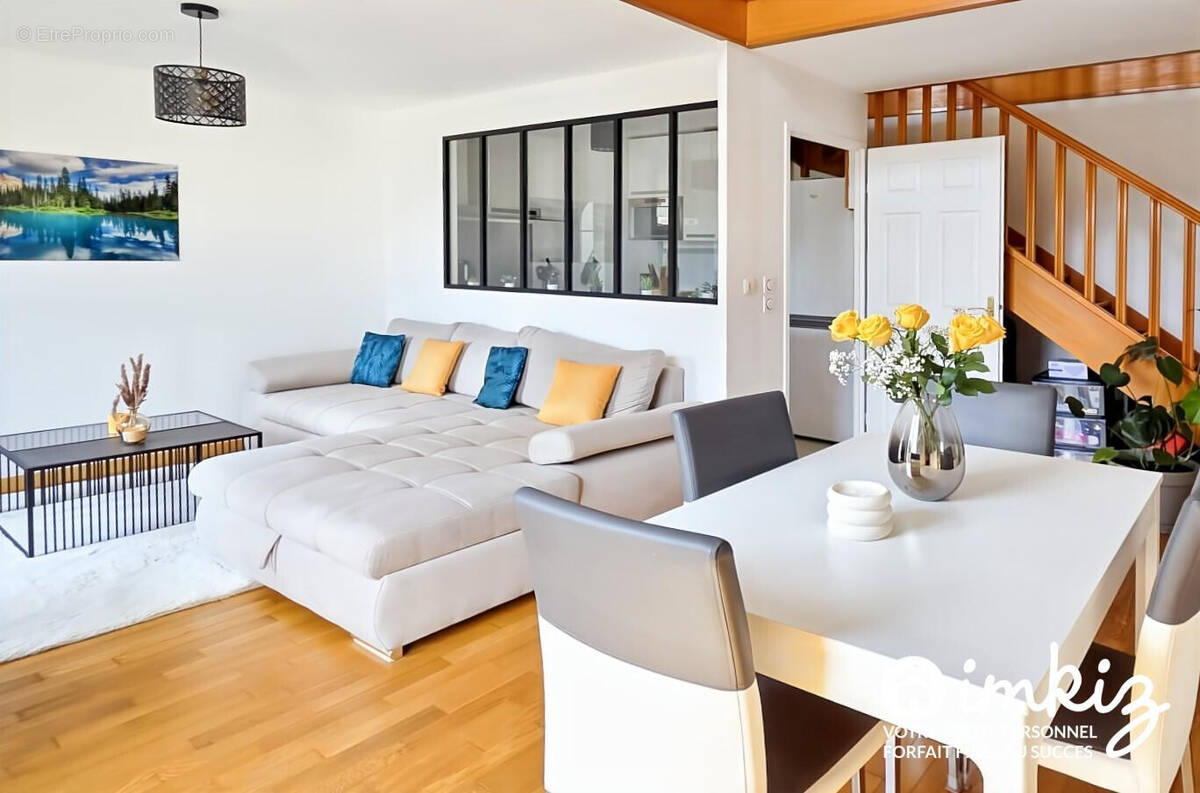 Appartement à EMERAINVILLE