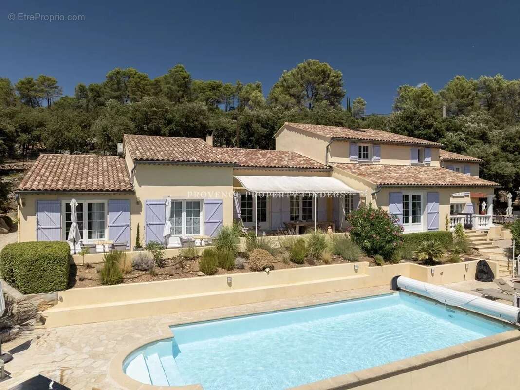 Maison à ENTRECASTEAUX