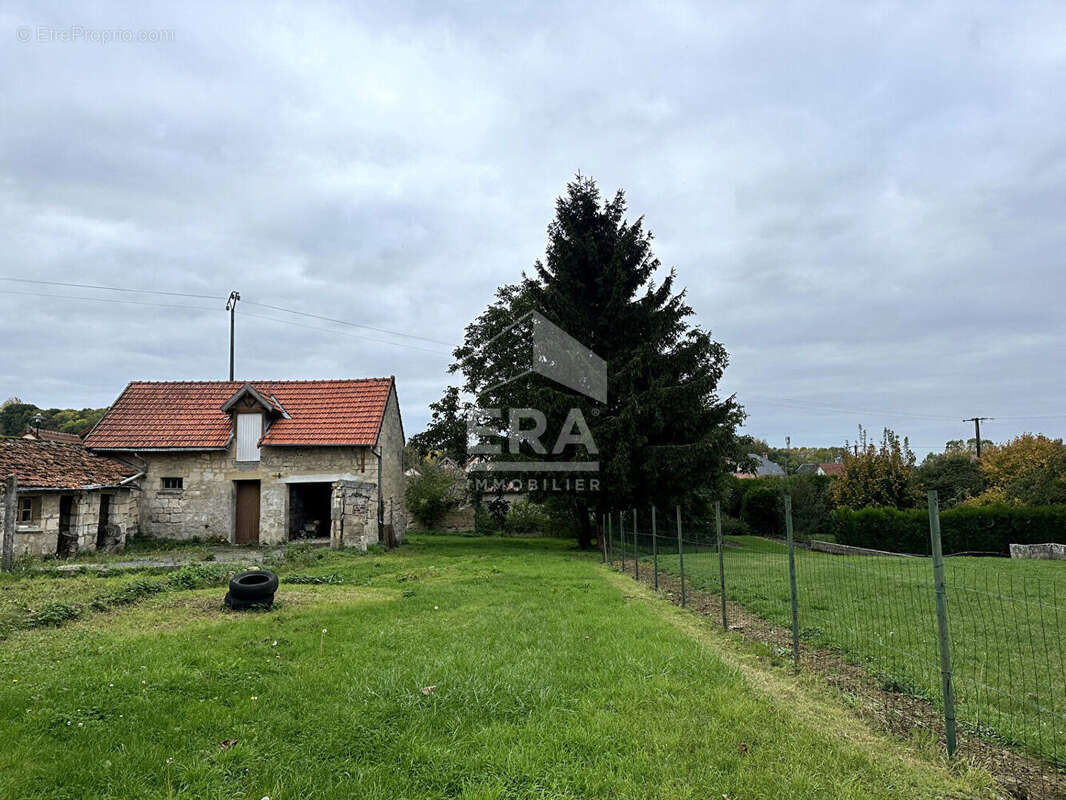 Maison à COUCY-LE-CHATEAU-AUFFRIQUE
