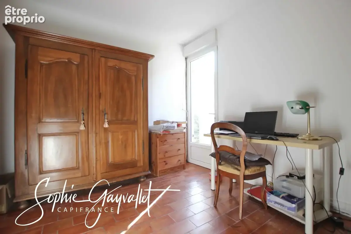 Ventabren – 180 m², grand terrain et piscine à un prix attractif pour la commune - photo 15
