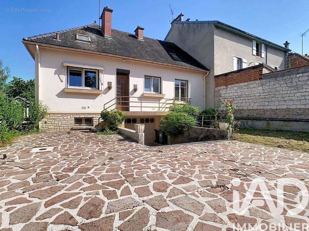 Photo 1 - Maison à FERE-CHAMPENOISE