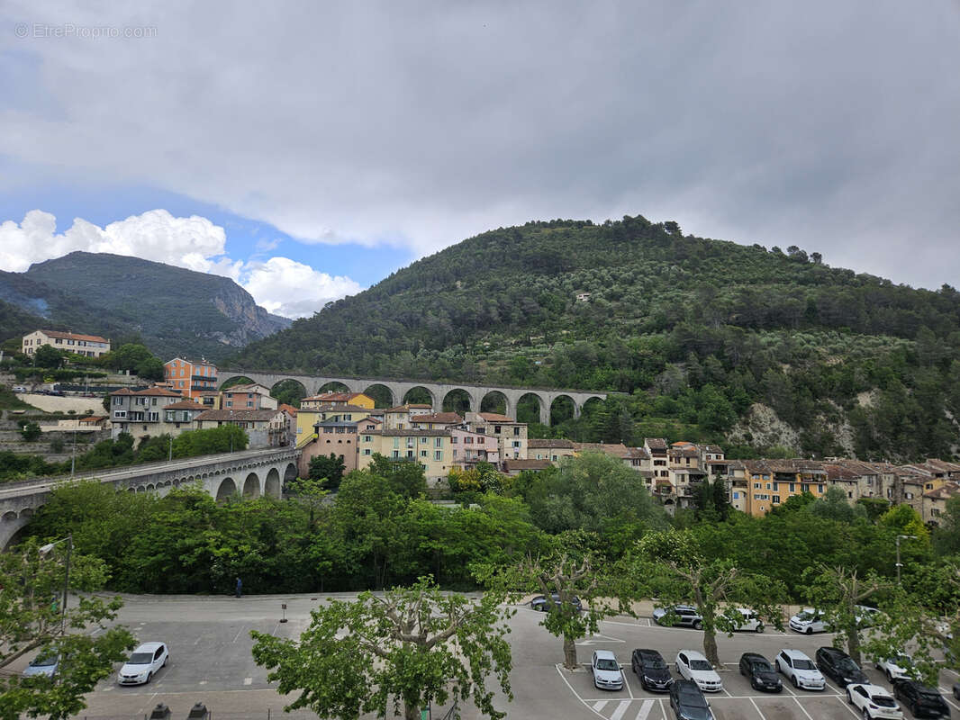 Appartement à L'ESCARENE