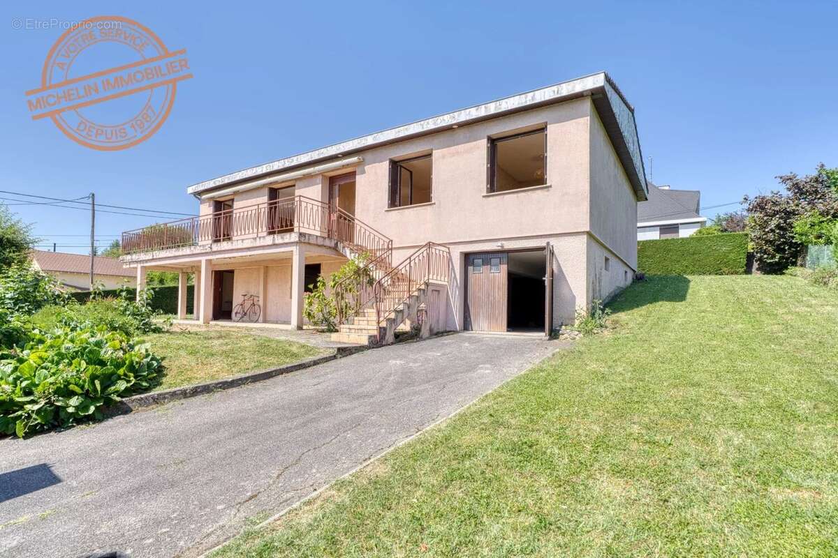 Maison à CHAMPAGNE-AU-MONT-D'OR