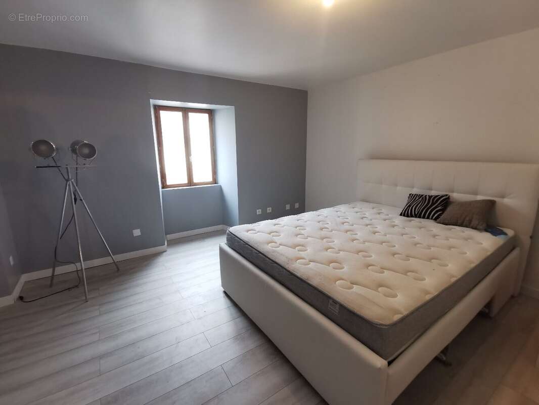 Maison à SOING-CUBRY-CHARENTENAY