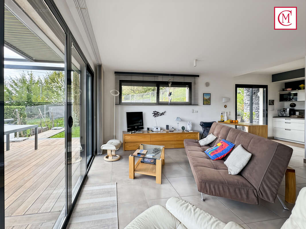 Appartement à LA TRONCHE