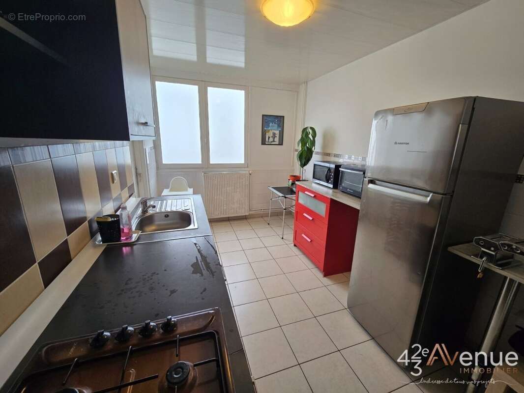 Appartement à SAINT-ETIENNE