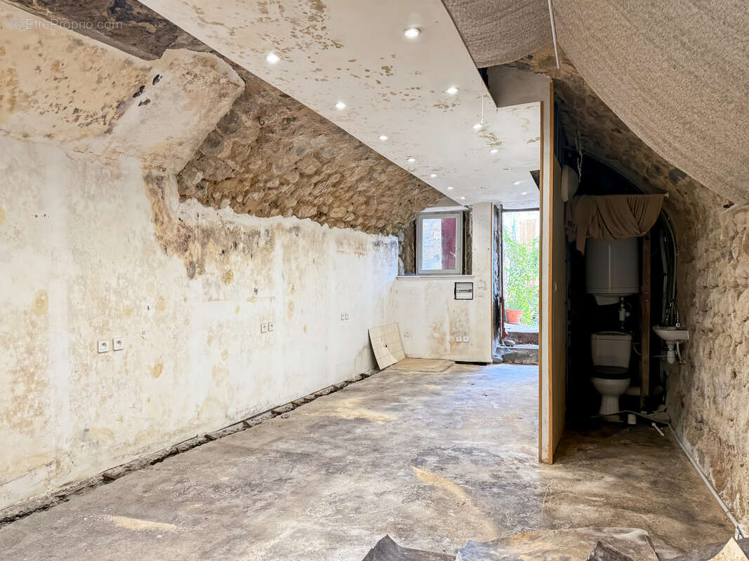 Maison à ANTRAIGUES-SUR-VOLANE