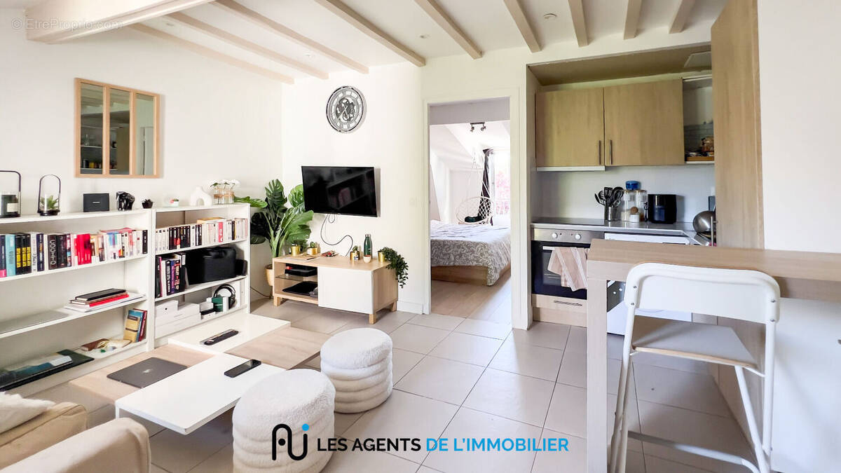 Appartement à NANTERRE