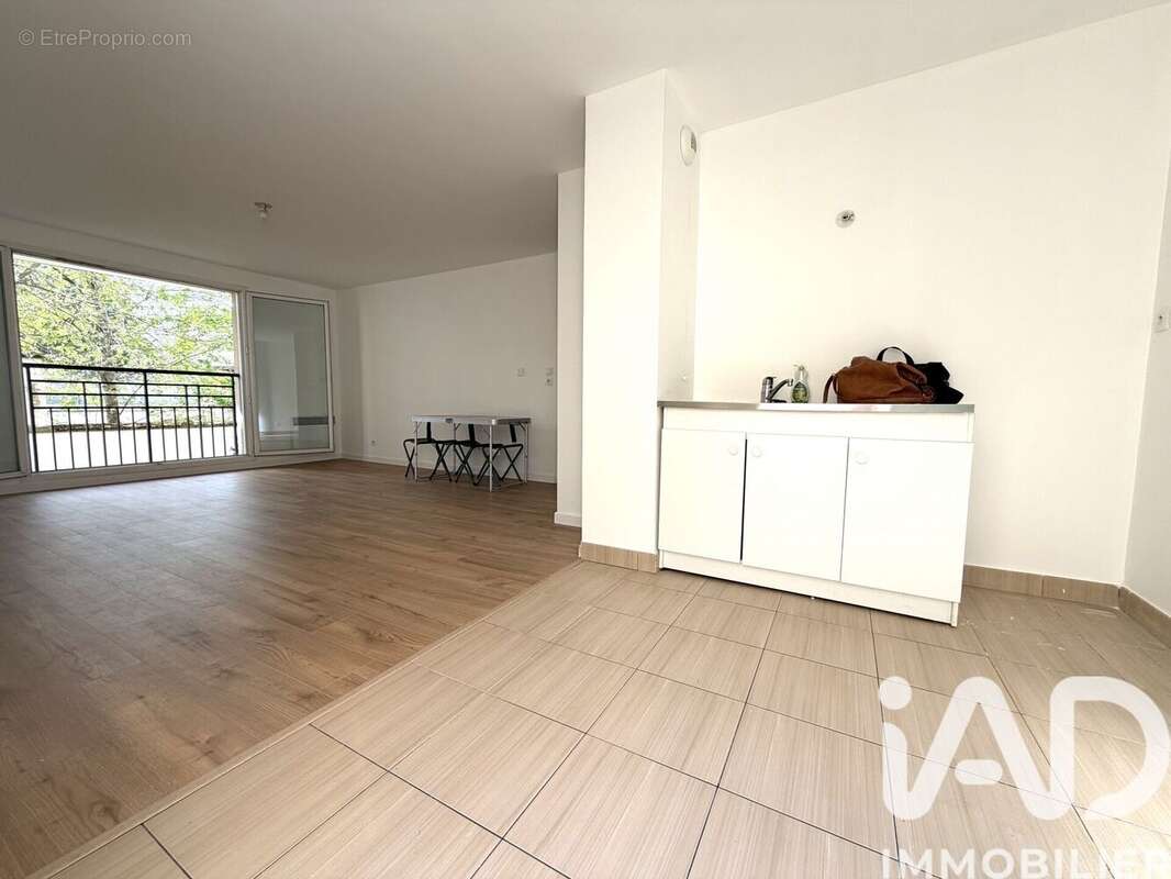 Photo 6 - Appartement à LA QUEUE-EN-BRIE