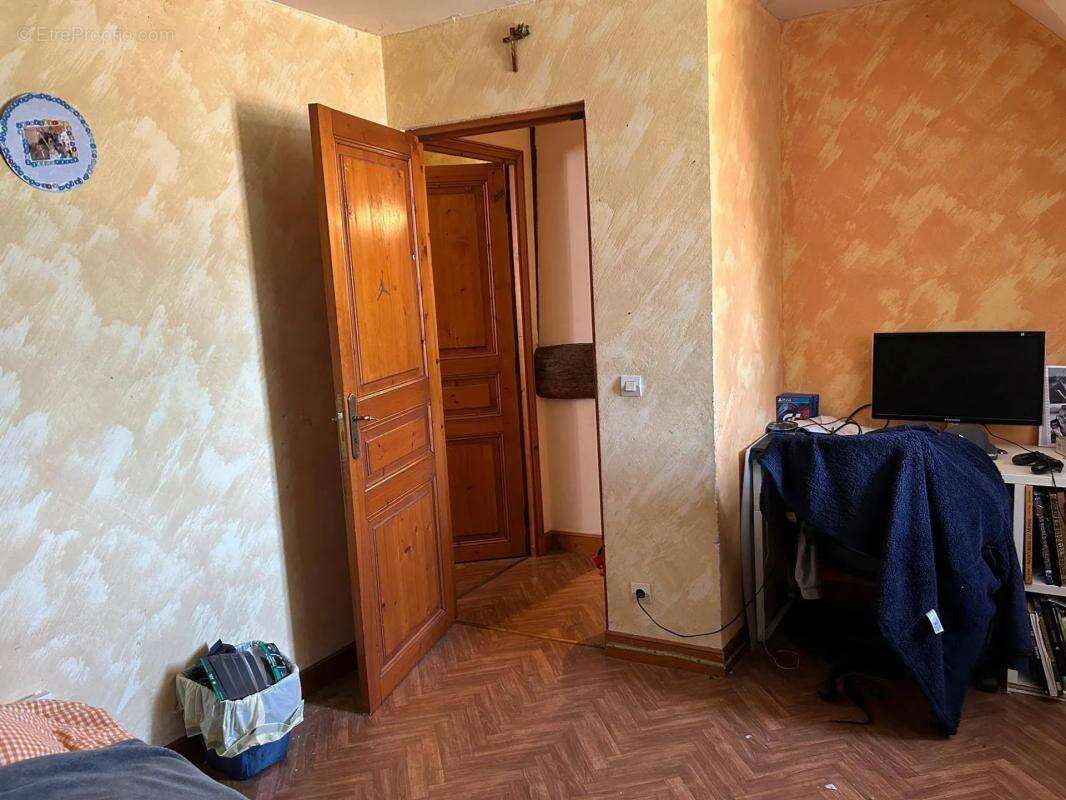 Maison à CREVECOEUR-EN-BRIE