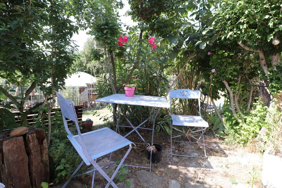 Maison à SAINT-PRIVAT-DES-VIEUX