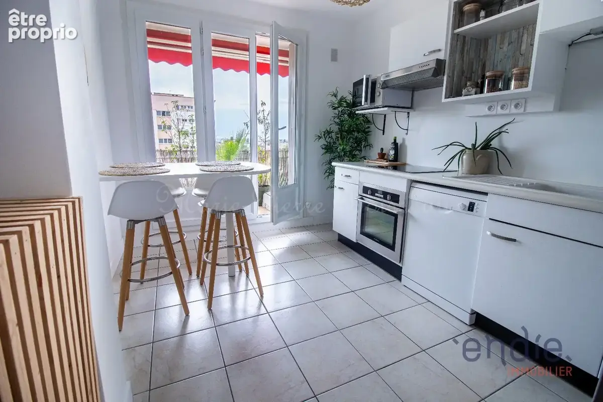 DIJON CENTRE - Un appartement lumineux avec vue imprenable sur les monuments dijonnais - photo 6