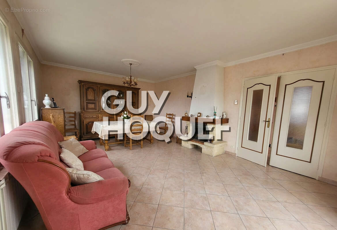 Maison à PARAY-LE-MONIAL