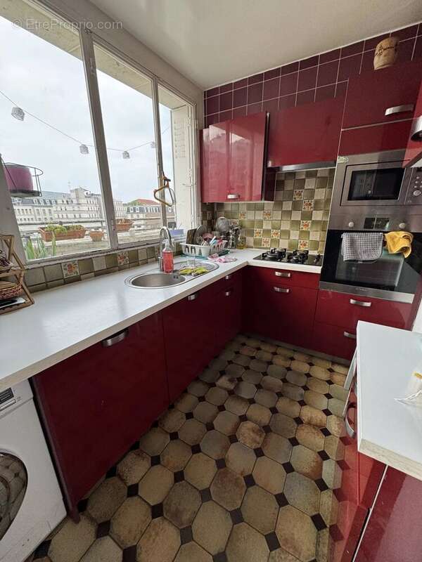 Appartement à PARIS-20E